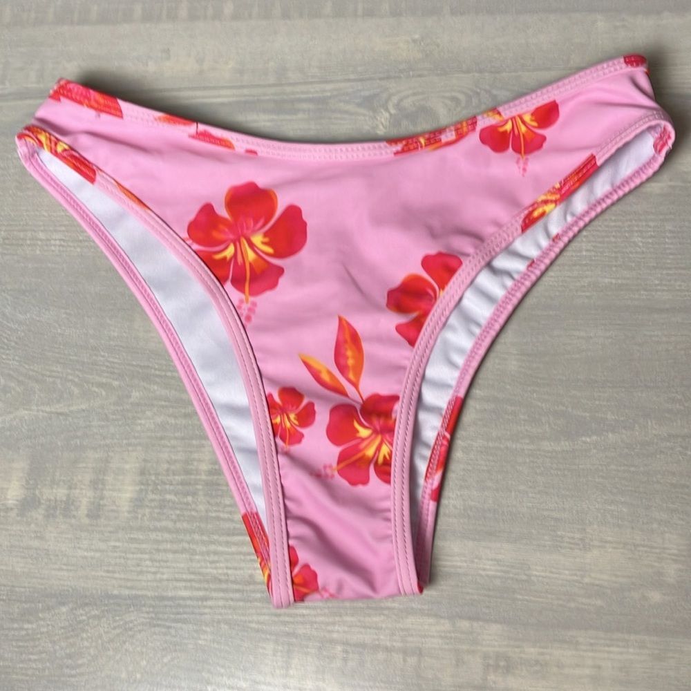 Pink floral triangle bikini - Picture 3 of 4